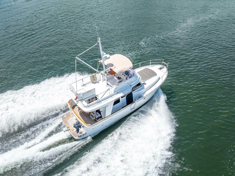 Slide: The Image of Beneteau Swift Trawler 34 2015 - 12