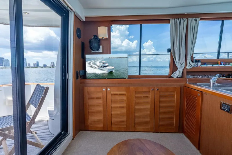Slide: The Image of Beneteau Swift Trawler 34 2015 - 43
