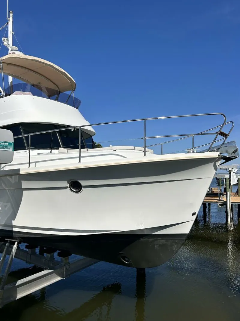 Slide: The Image of Beneteau Swift Trawler 34 2015 - 68