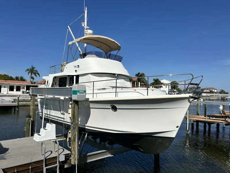 Slide: The Image of Beneteau Swift Trawler 34 2015 - 70