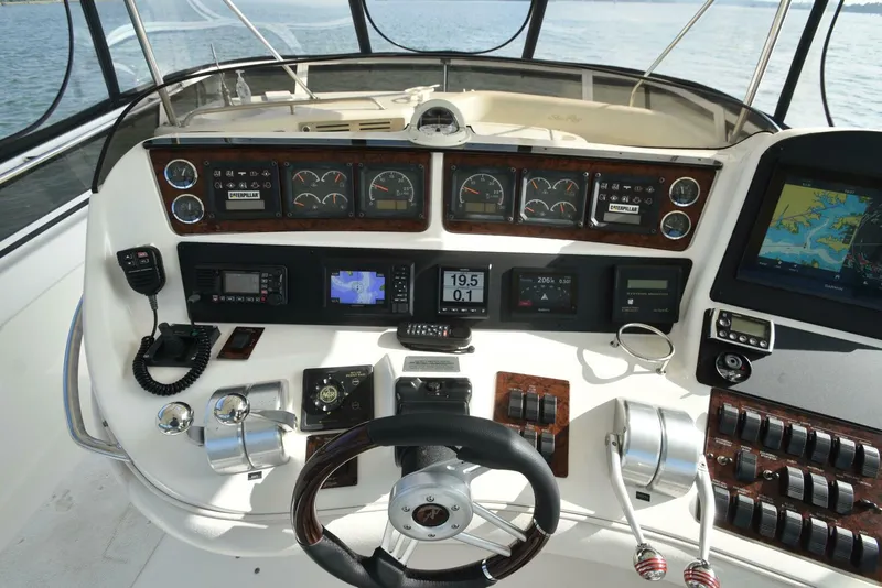Slide: The Image of Sea Ray 480 Sedan Bridge 2000 - 10