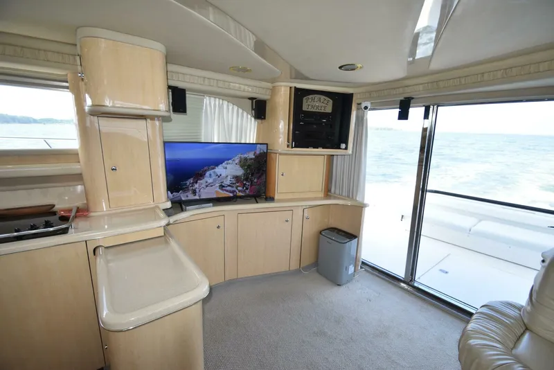 Slide: The Image of Sea Ray 480 Sedan Bridge 2000 - 28