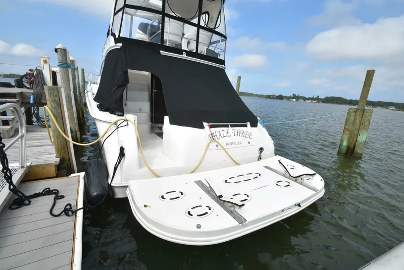 Slide: The Image of Sea Ray 480 Sedan Bridge 2000 - 5