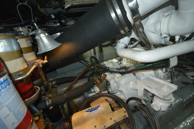 Slide: The Image of Sea Ray 480 Sedan Bridge 2000 - 53