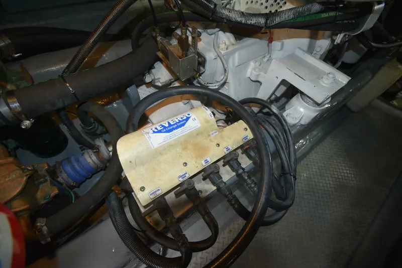 Slide: The Image of Sea Ray 480 Sedan Bridge 2000 - 58