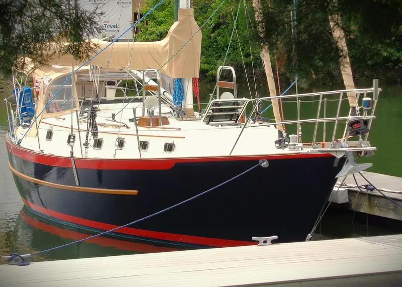 Slide: The Image of Pacific Seacraft 40 2005 - 14
