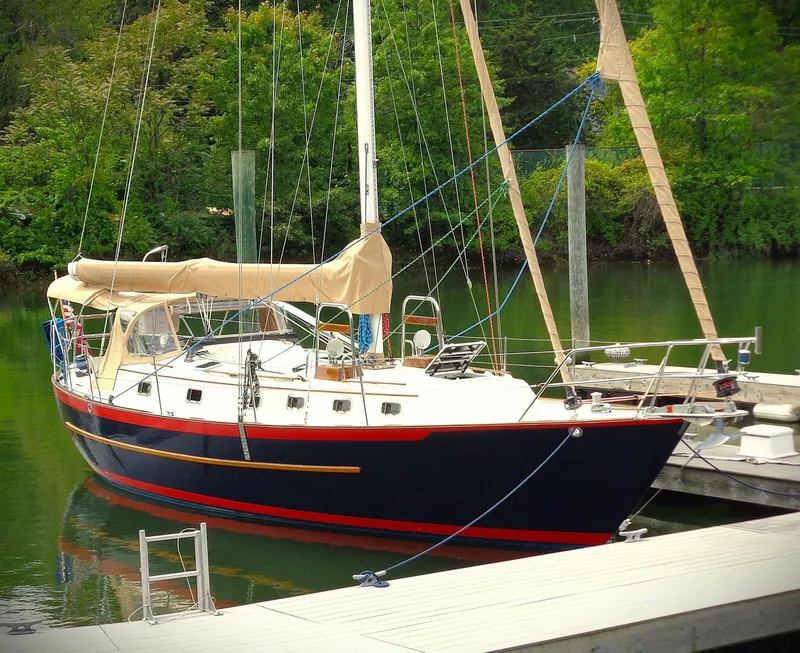 Slide: The Image of Pacific Seacraft 40 2005 - 20