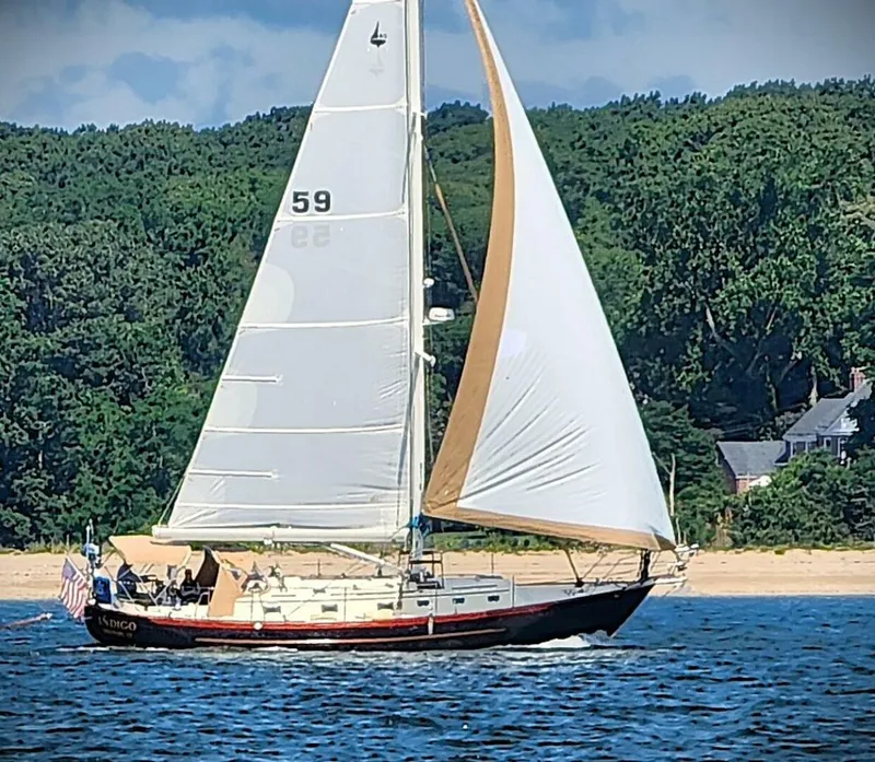 Slide: The Image of Pacific Seacraft 40 2005 - 22