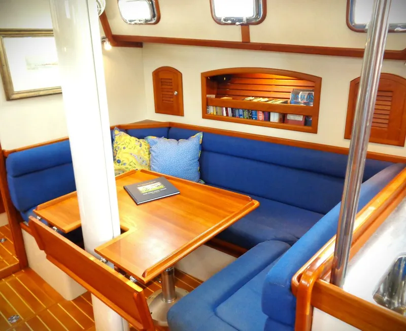 Slide: The Image of Pacific Seacraft 40 2005 - 3