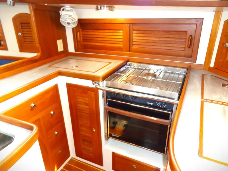 Slide: The Image of Pacific Seacraft 40 2005 - 6