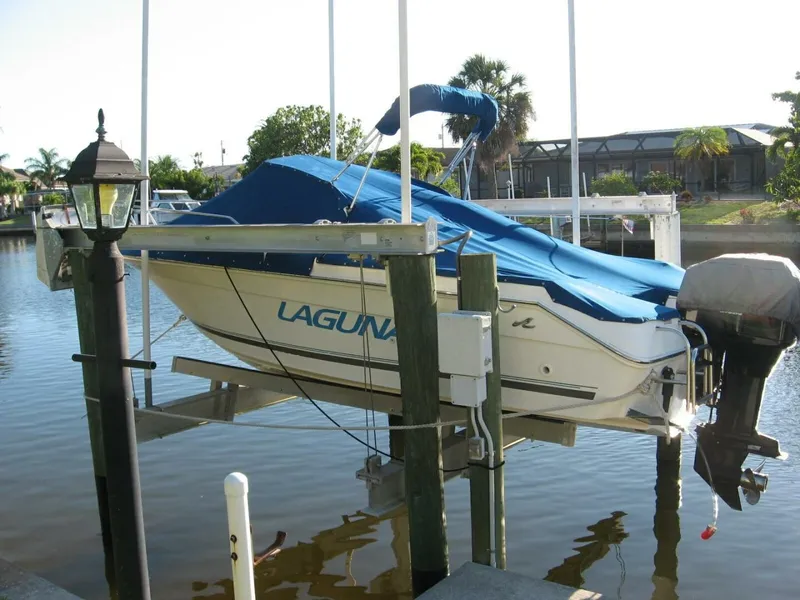 Slide: The Image of Sea Ray Laguna 1997 - 3