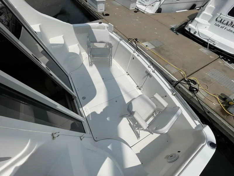 Slide: The Image of Carver Yachts 36 Mariner 2006 - 13