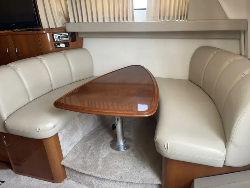 Slide: The Image of Carver Yachts 36 Mariner 2006 - 16