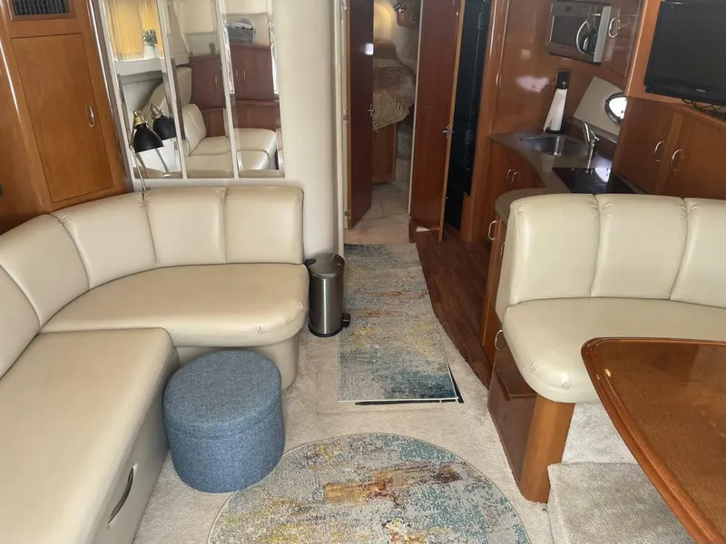 Slide: The Image of Carver Yachts 36 Mariner 2006 - 19
