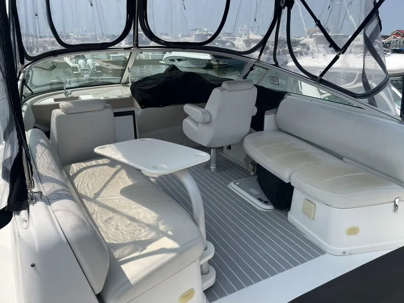 Slide: The Image of Carver Yachts 36 Mariner 2006 - 3
