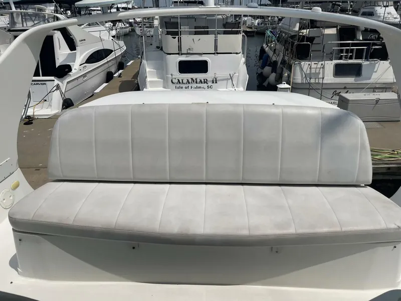 Slide: The Image of Carver Yachts 36 Mariner 2006 - 47