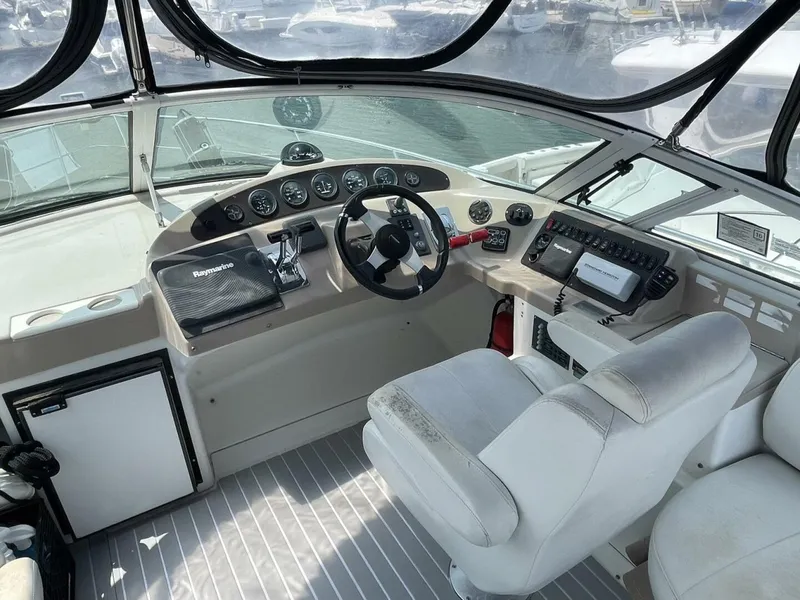Slide: The Image of Carver Yachts 36 Mariner 2006 - 55