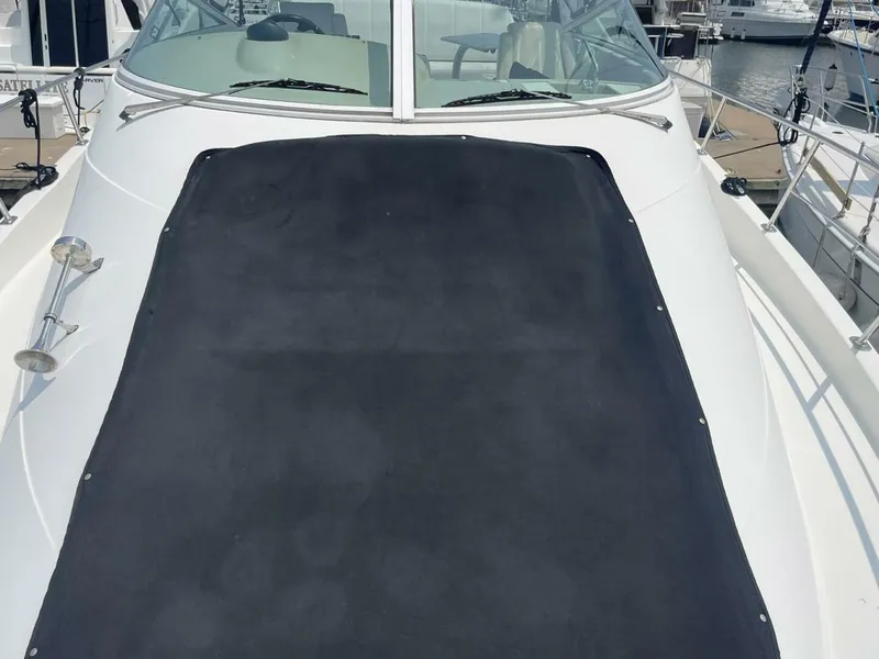 Slide: The Image of Carver Yachts 36 Mariner 2006 - 8