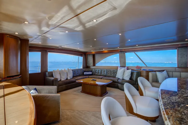 Slide: The Image of Viking 82 Convertible 2010 - 13