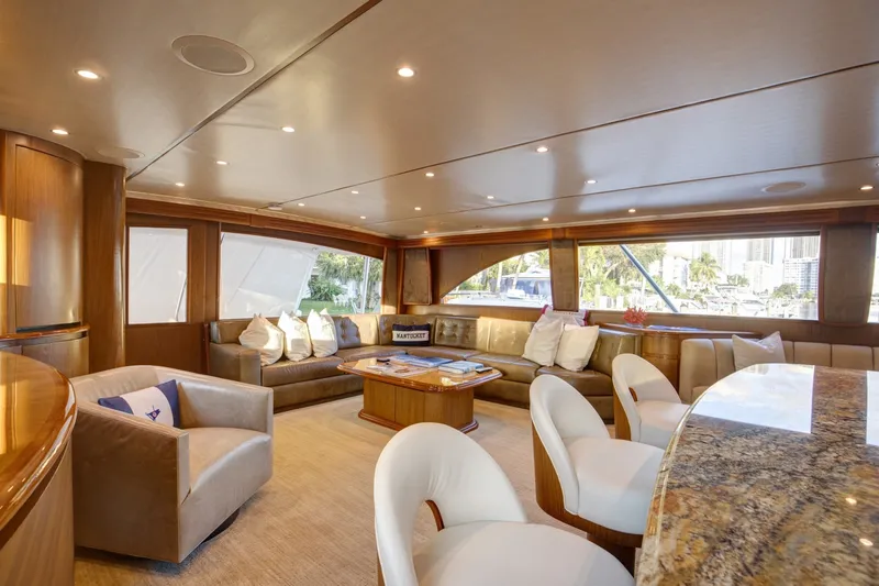 Slide: The Image of Viking 82 Convertible 2010 - 3