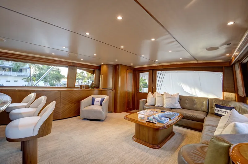 Slide: The Image of Viking 82 Convertible 2010 - 5