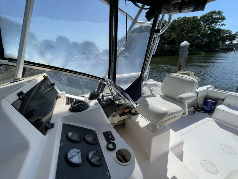 Slide: The Image of Grady-White 282 Sailfish 2001 - 8
