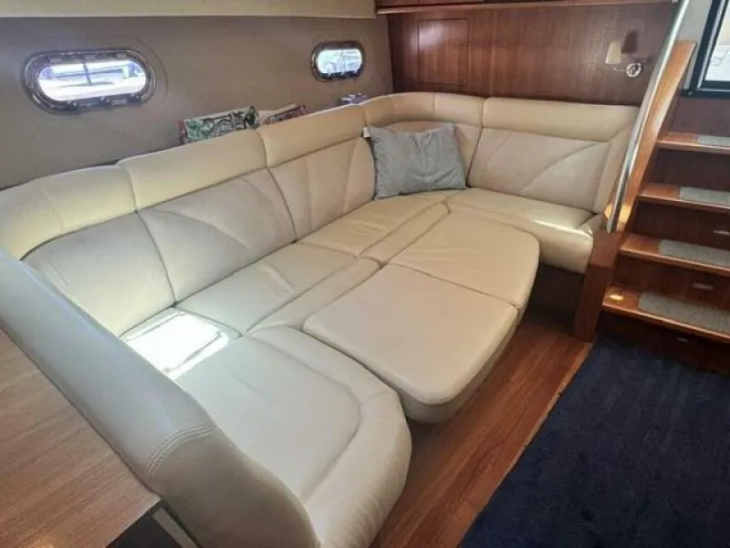 Slide: The Image of Tiara 43 Sovran 2006 - 26