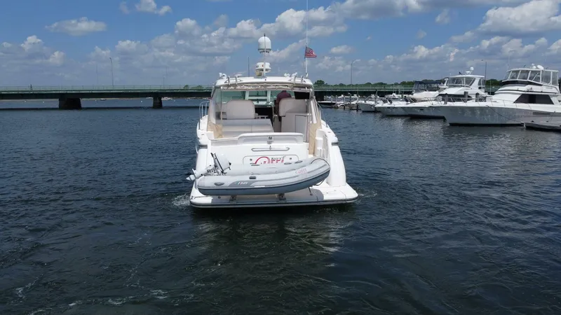 Slide: The Image of Tiara 43 Sovran 2006 - 4