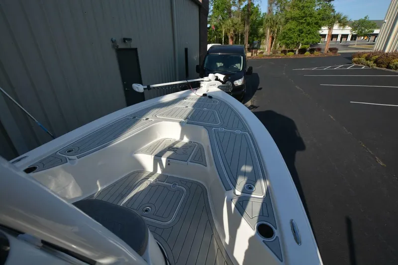 Slide: The Image of Sea Pro 228 Bay 2021 - 6