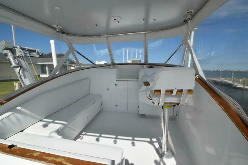 Slide: The Image of Custom Carolina 34 Express 2006 - 9