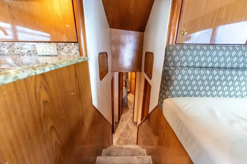 Slide: The Image of Ocean Yachts 2006 - 13