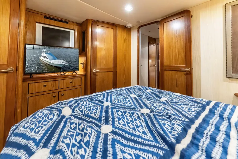 Slide: The Image of Ocean Yachts 2006 - 20
