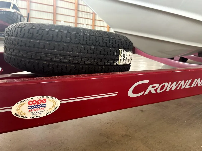Slide: The Image of Crownline Boats 285 SS 2015 - 18