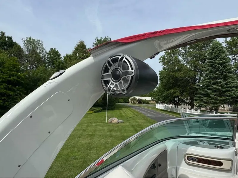 Slide: The Image of Crownline Boats 285 SS 2015 - 20