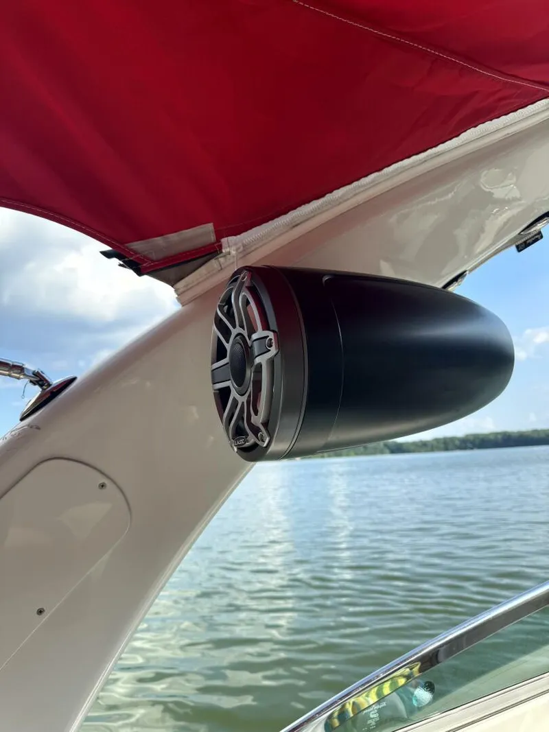 Slide: The Image of Crownline Boats 285 SS 2015 - 21