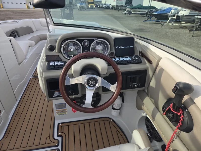 Slide: The Image of Crownline Boats 285 SS 2015 - 36