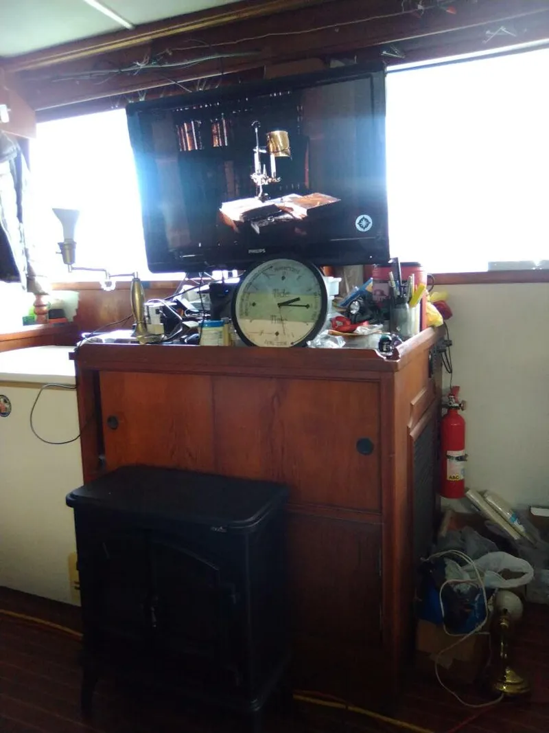 Slide: The Image of Sea Ranger MKII Pilothouse Flybridge Trawler 1983 - 19