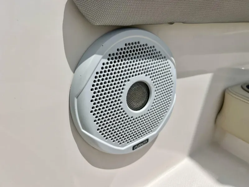 Slide: The Image of Regal 26 XO 2019 - 19