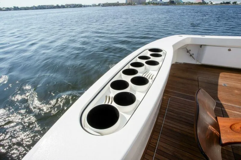 Slide: The Image of Viking 72 Convertible 2018 - 14