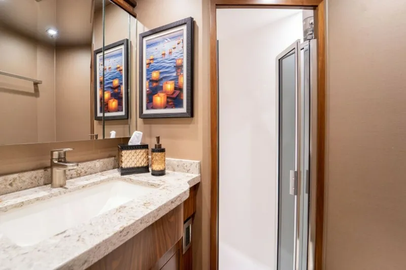 Slide: The Image of Viking 72 Convertible 2018 - 44
