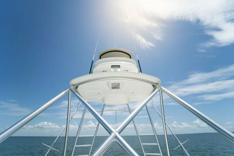 Slide: The Image of Viking 72 Convertible 2018 - 6