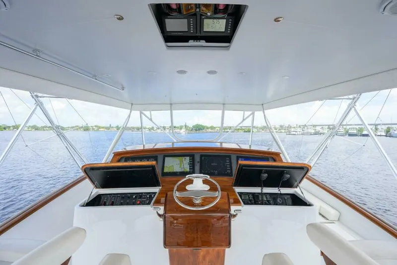 Slide: The Image of Merritt Yachts 72 Convertible 2004 - 35