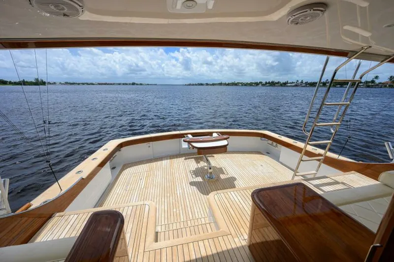 Slide: The Image of Merritt Yachts 72 Convertible 2004 - 42