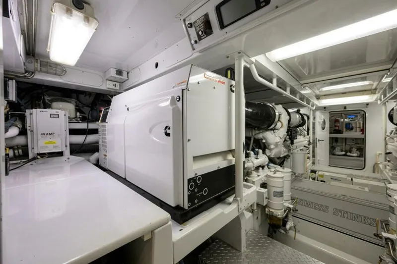 Slide: The Image of Merritt Yachts 72 Convertible 2004 - 50