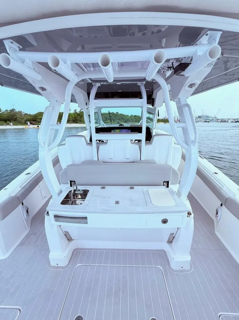 Slide: The Image of Carver Yachts 43 Motor Yacht 2006 - 111