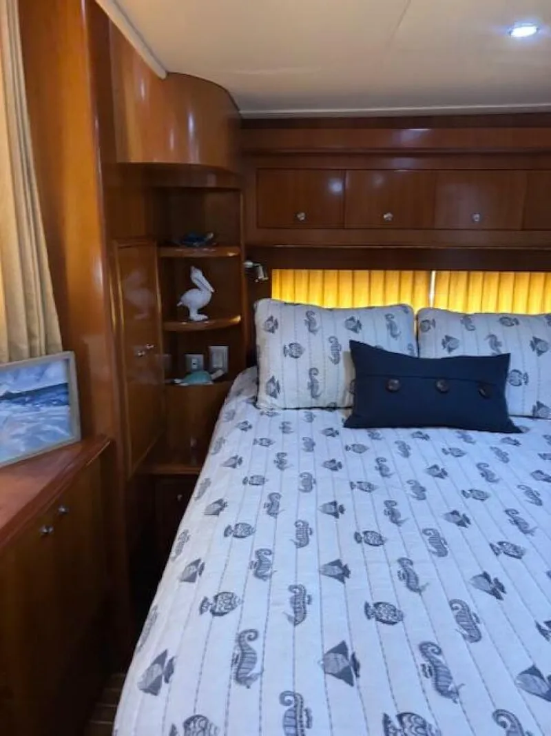 Slide: The Image of Carver Yachts 43 Motor Yacht 2006 - 113