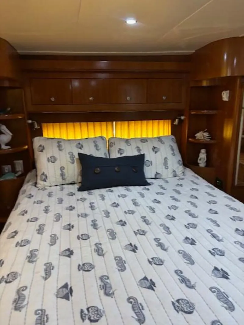 Slide: The Image of Carver Yachts 43 Motor Yacht 2006 - 114