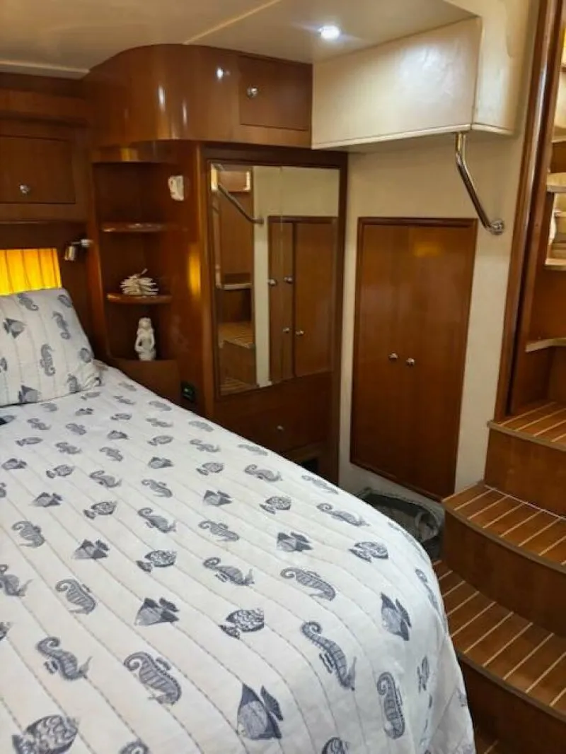 Slide: The Image of Carver Yachts 43 Motor Yacht 2006 - 118