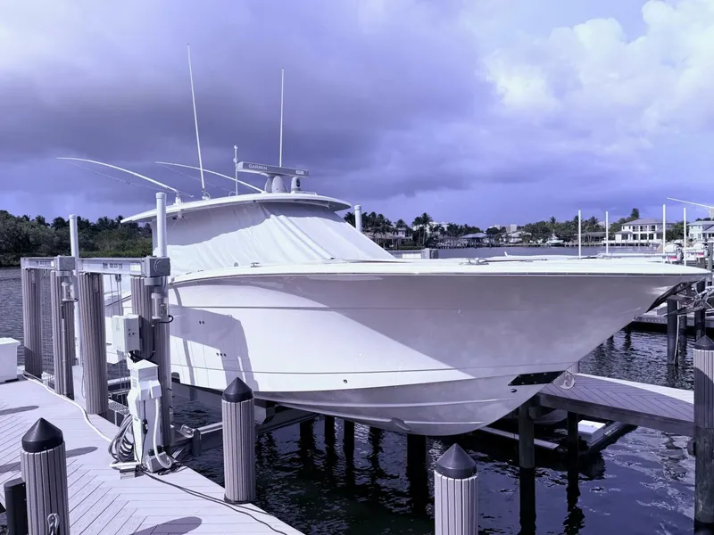 Slide: The Image of Carver Yachts 43 Motor Yacht 2006 - 13