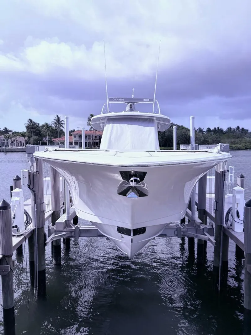 Slide: The Image of Carver Yachts 43 Motor Yacht 2006 - 14
